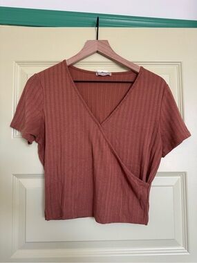 Active USA Ribbed Wrap Crop Top in Dusty Rose